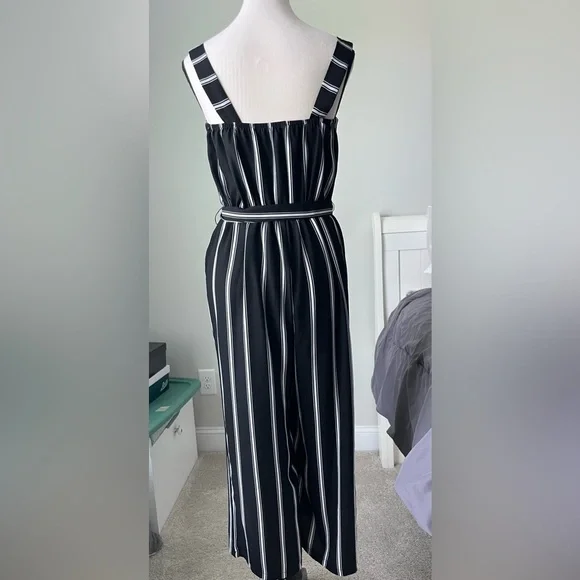 Candie’s Black and White Striped Jumpsuit 🌟 - Picture 2 of 10